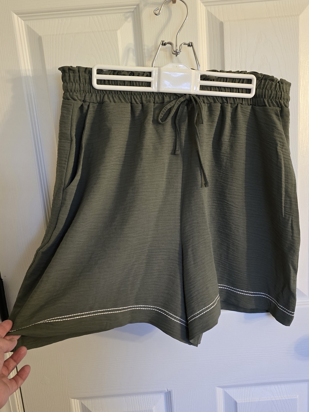 Olive Green Casual Shorts Airflow Pull On Shorts Brand New Size Large 5in Inseam